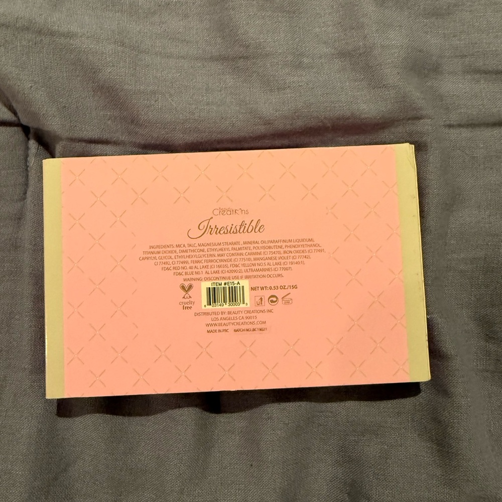 Beauty Creations Irresistible Eyeshadow Palette - Picture 2 of 4